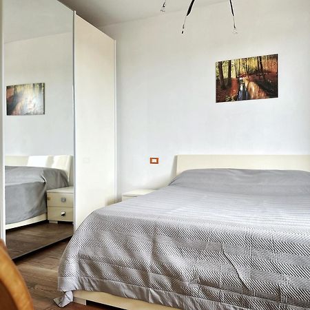Parisi Bnb - Venezia Aeroporto Marco Polo Apartment Tessera Bagian luar foto